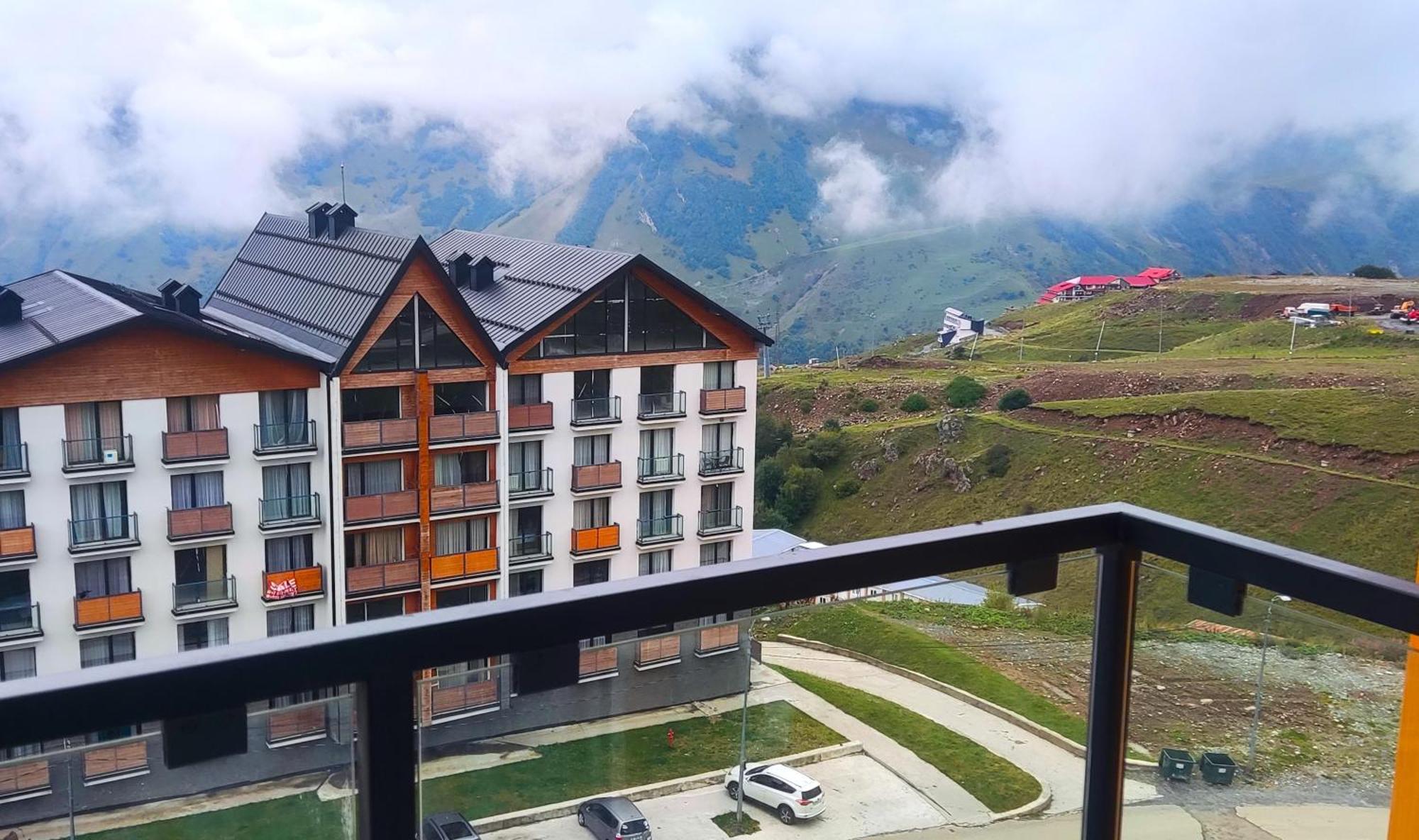 Aparthotel Four Seasons - New Gudauri Exterior foto